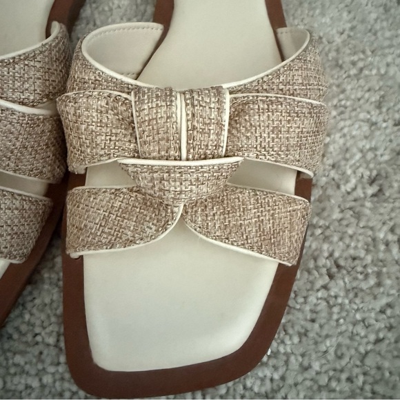 Like New! Vince Camuto Woven Sandals - Size 8M - Picture 4 of 8